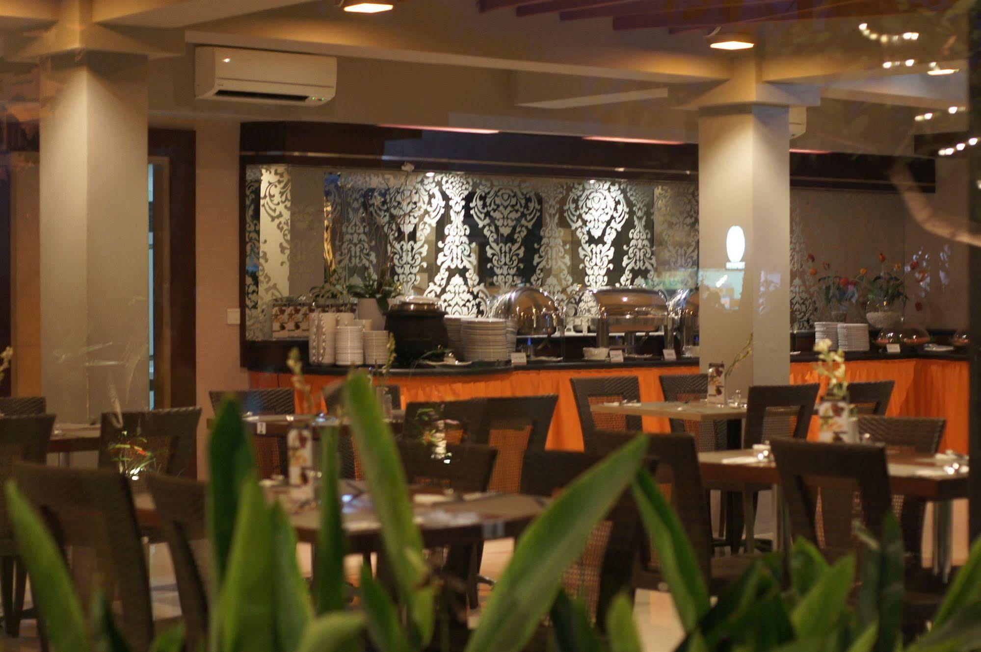 קוטה לומבוק Bloo Bali Hotel מראה חיצוני תמונה